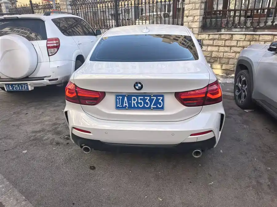 BMW Series 1 2023 г. 4
