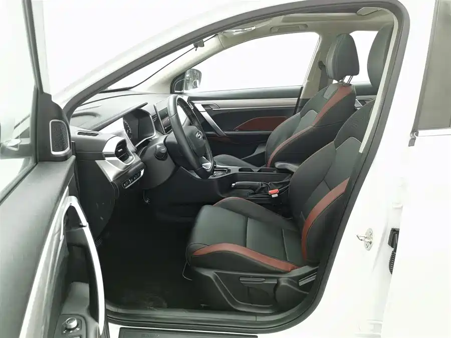 Geely Binyue 2022 г. 10