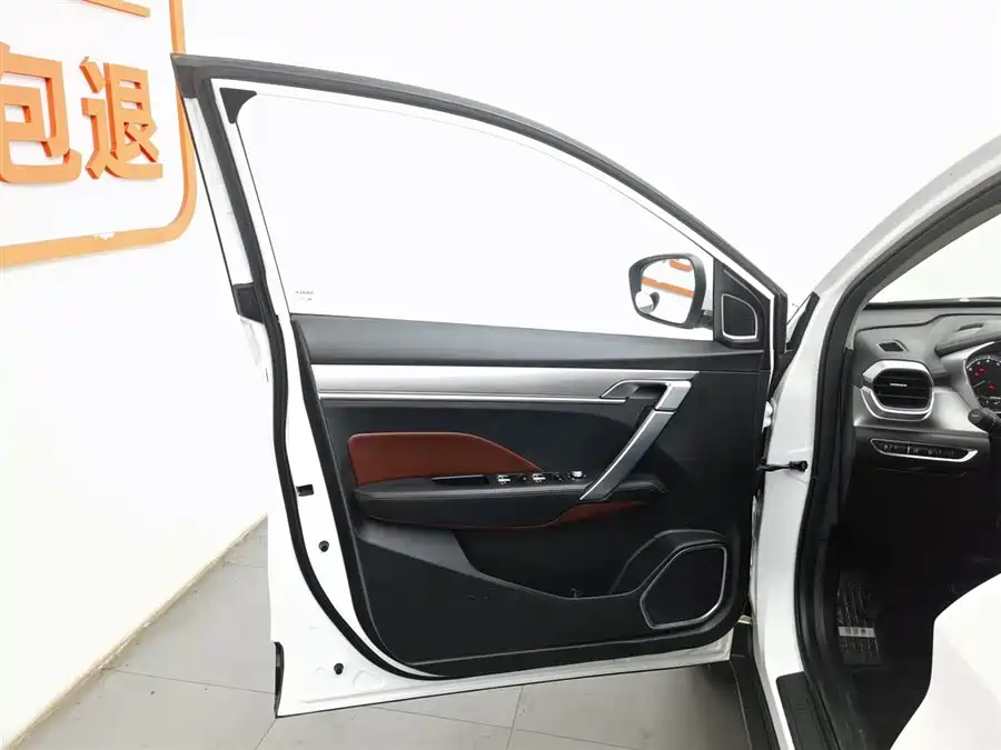 Geely Binyue 2022 г. 8