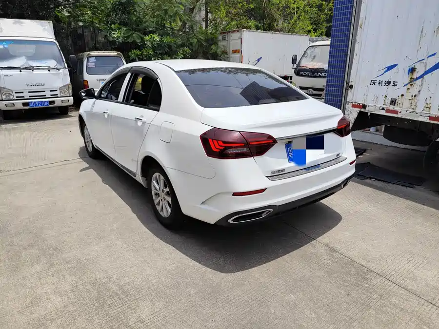 Geely Emgrand 2022 г. 3