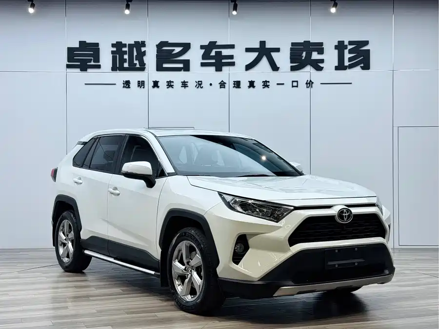 Toyota RAV4 2022 г. 3