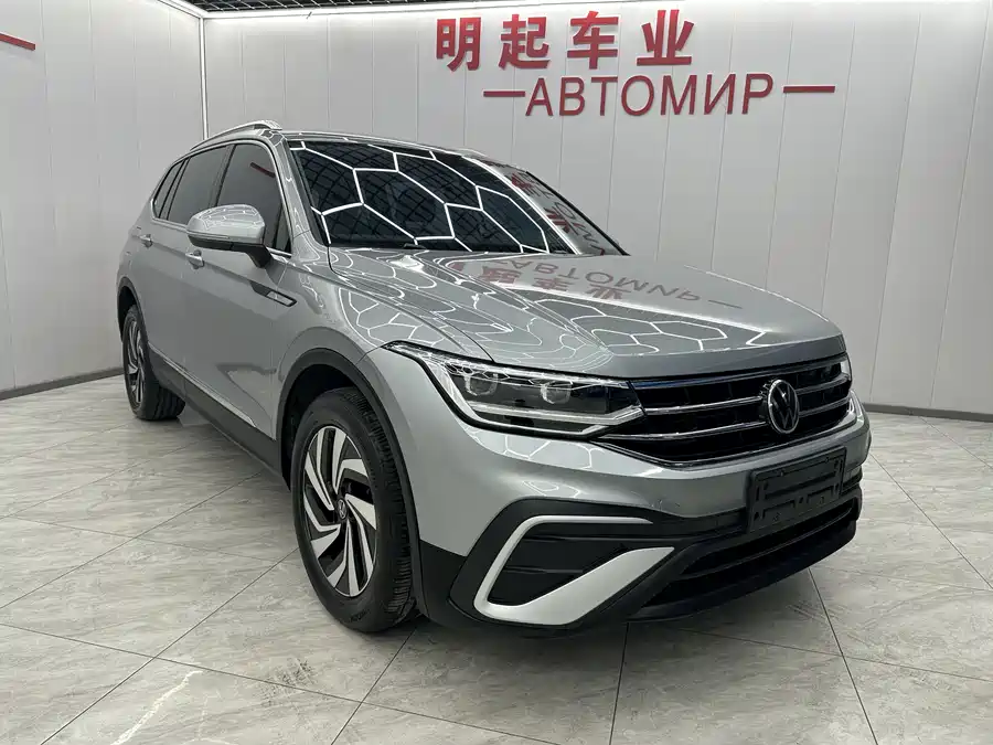 Volkswagen Tiguan L 2022 г. 2